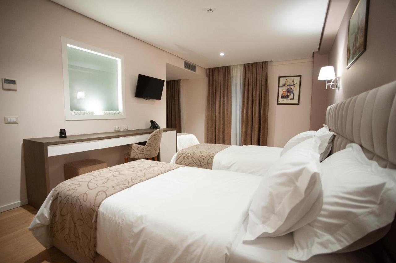 Doanesia Premium Hotel & Spa Tirana Kültér fotó