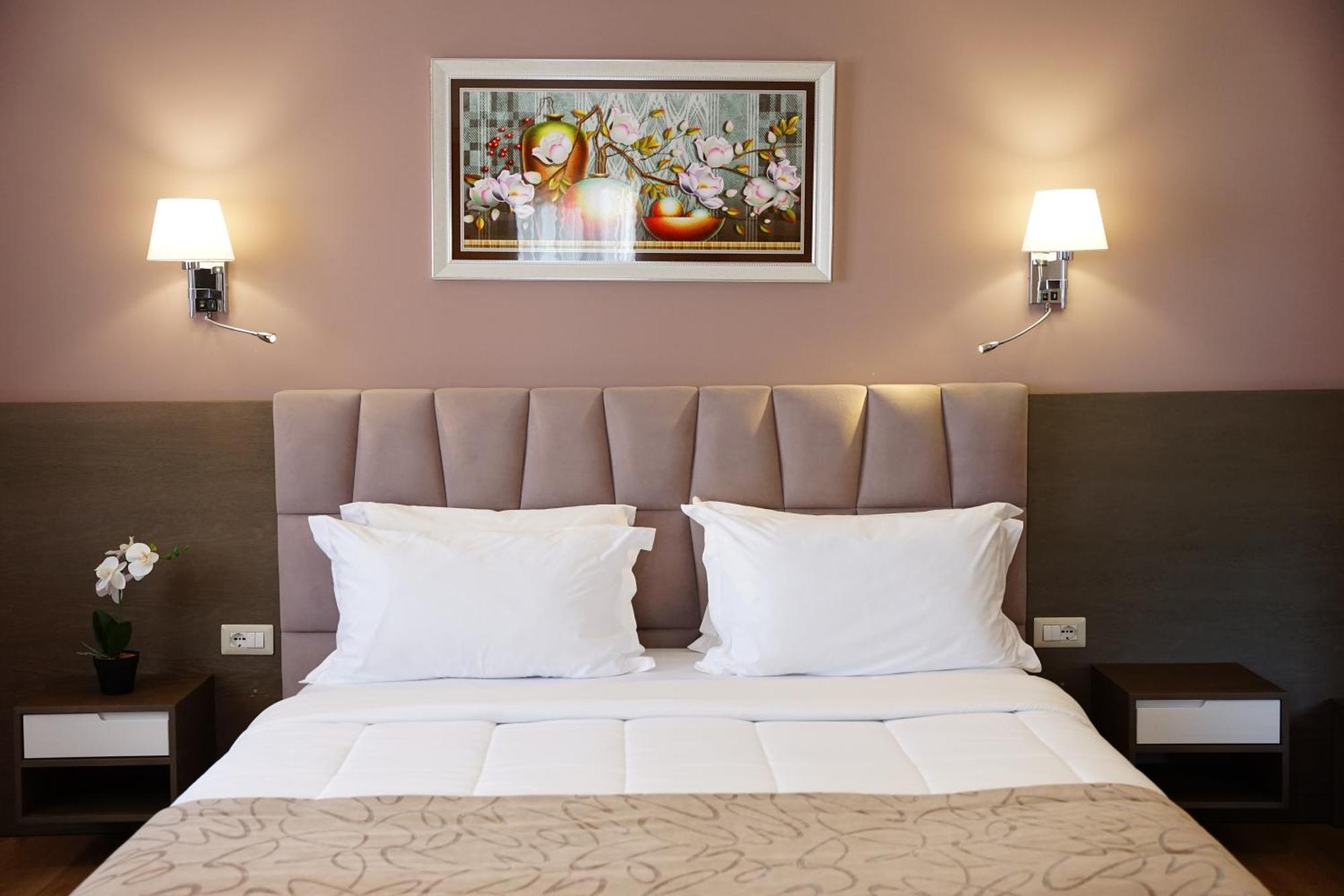 Doanesia Premium Hotel & Spa Tirana Kültér fotó