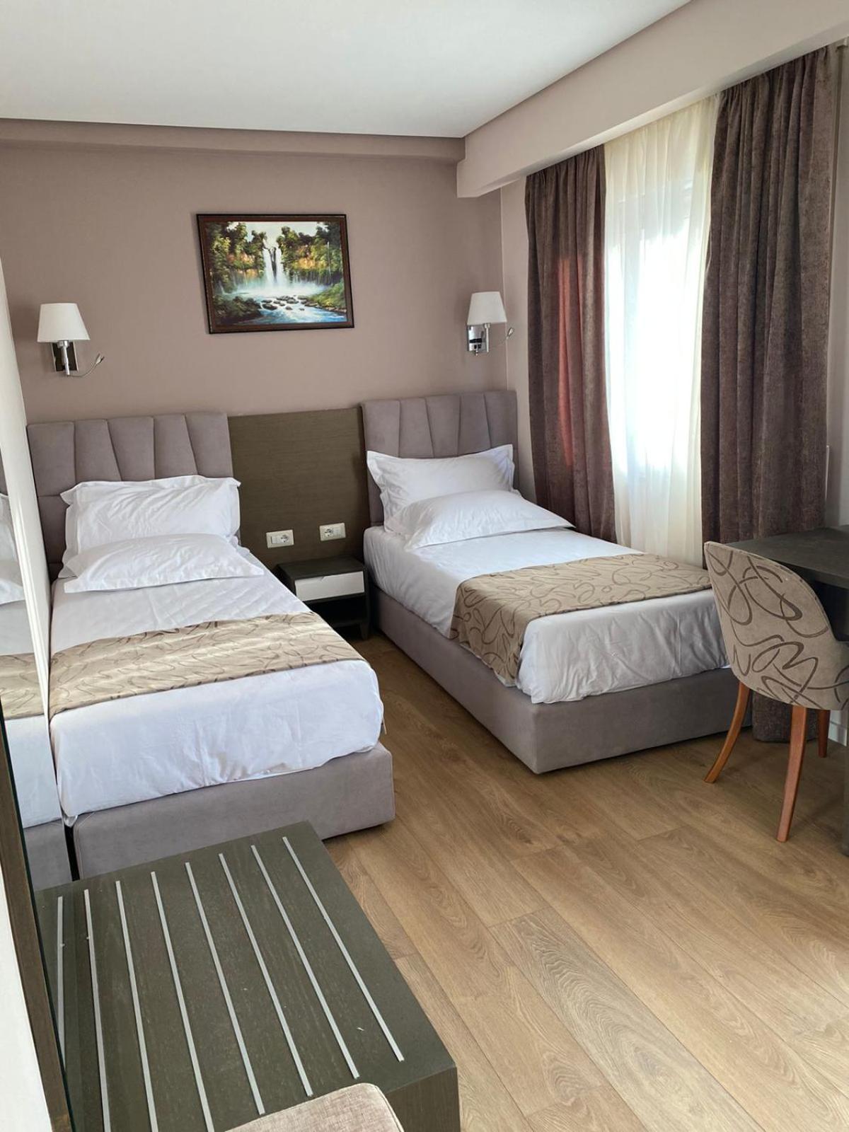 Doanesia Premium Hotel & Spa Tirana Kültér fotó