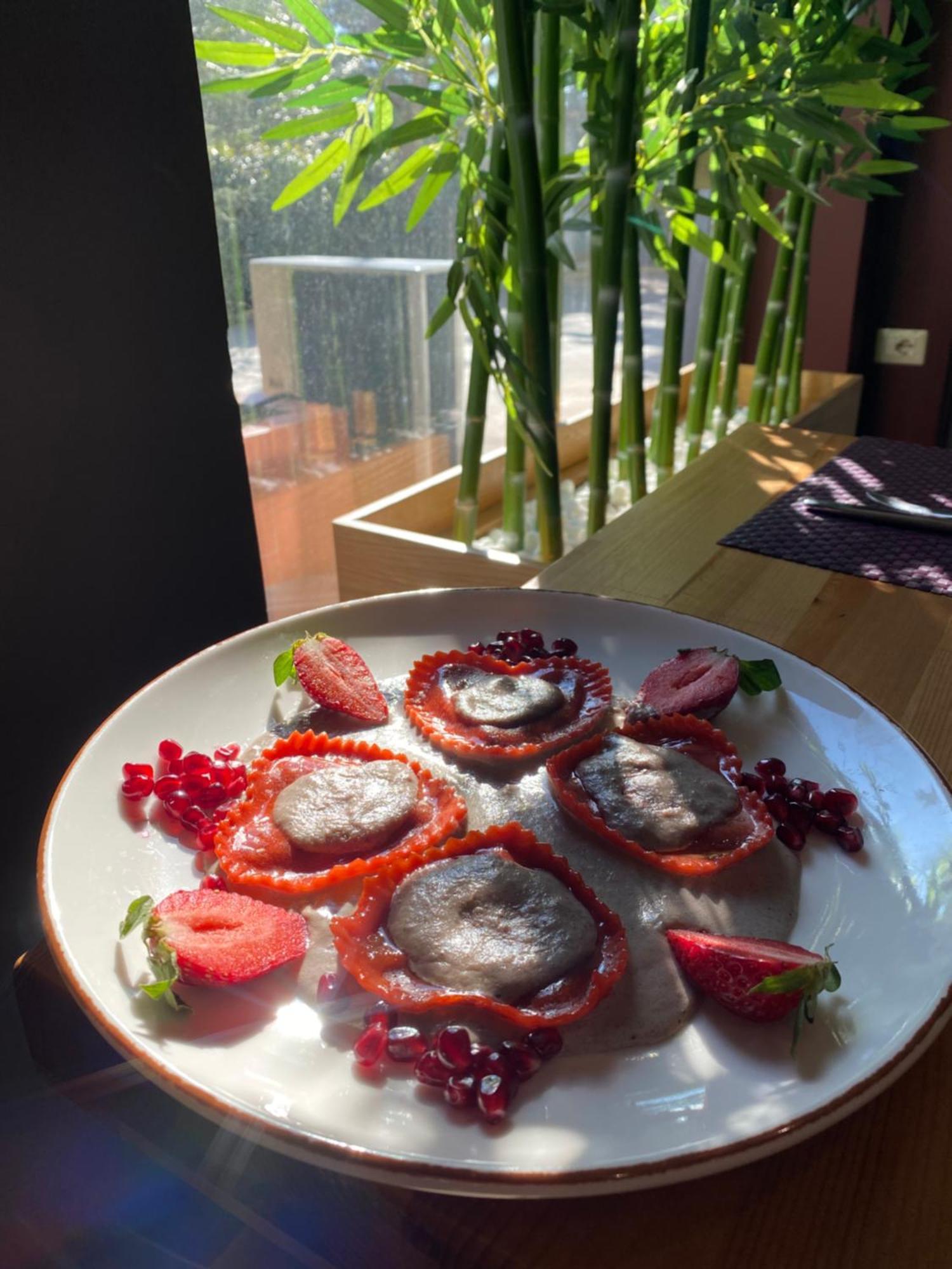 Doanesia Premium Hotel & Spa Tirana Kültér fotó